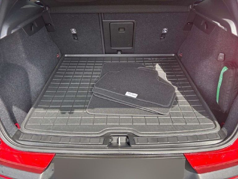 Volvo XC40 Recharge T4 Core - photo 11