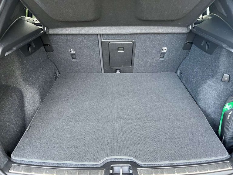 Volvo XC40 Recharge T4 Plus Bright - photo 12