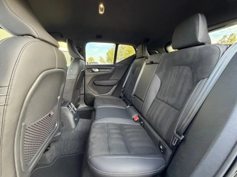 Volvo XC40 T5 Recharge Plus Dark - photo 12