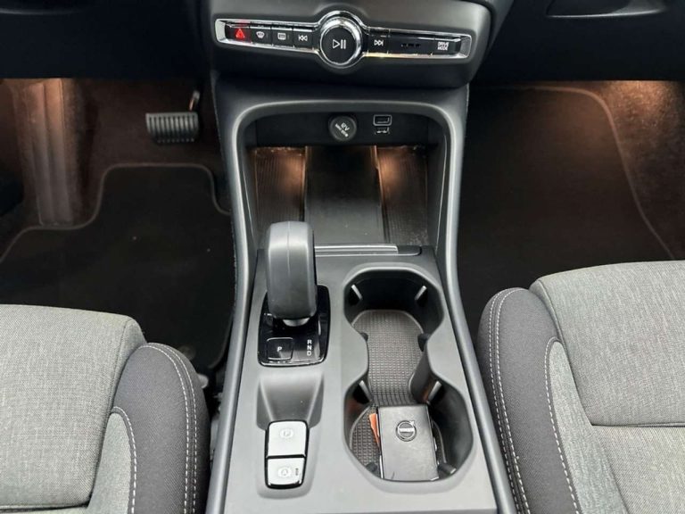 Volvo XC40 T4 Recharge Core - photo 12