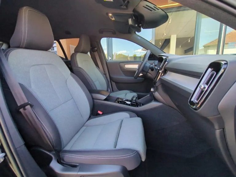 Volvo XC40 T4 Recharge Plus Dark - photo 13