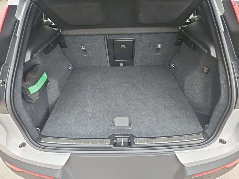Volvo XC40 T4 Recharge Plus Bright - photo 13