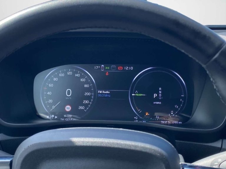 Volvo XC40 T5 Recharge - photo 17