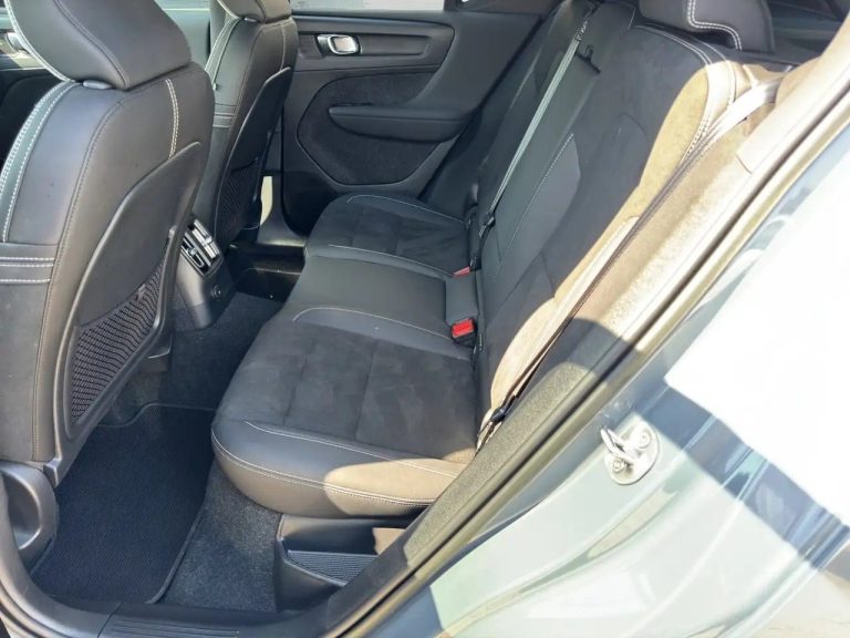 Volvo XC40 Recharge T5 Plus Dark - photo 18
