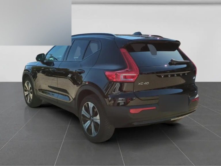 Volvo XC40 T4 Recharge Plus Dark - photo 3