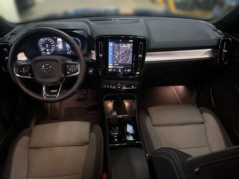 Volvo XC40 T5 Recharge Plus Dark - photo 6