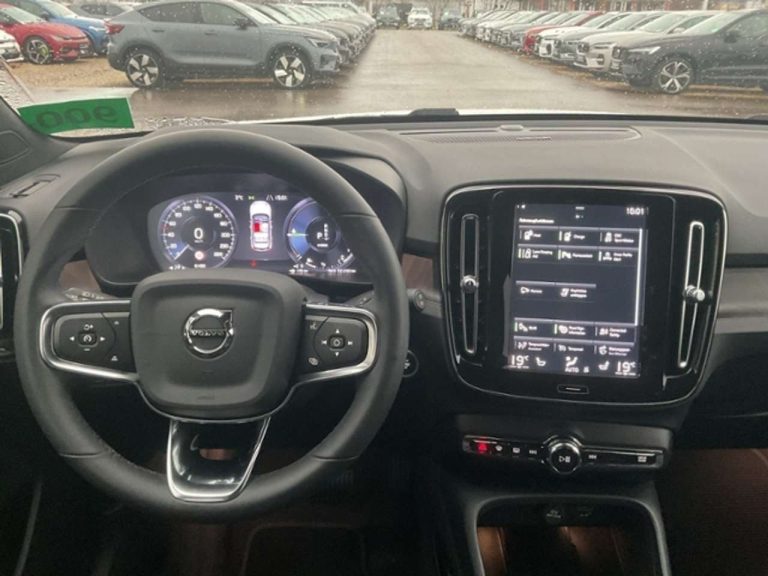 Volvo XC40 Recharge T5 Plus Dark - photo 6