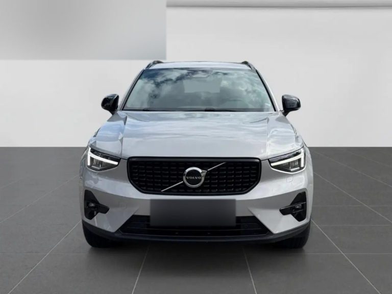 Volvo XC40 B3 Plus Dark - photo 8