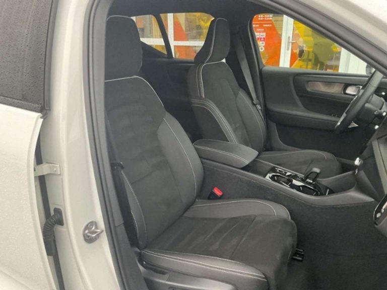Volvo XC40 Recharge T5 Plus Dark - photo 9