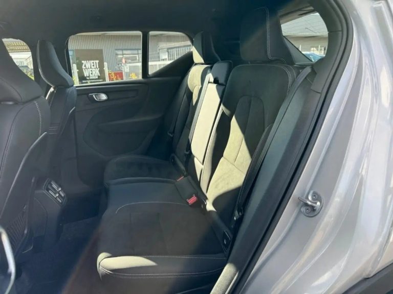 Volvo XC40 Recharge Single Motor Plus - photo 11