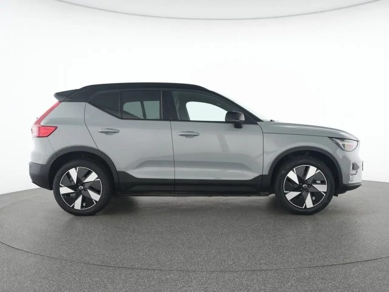 Volvo XC40 Recharge Extended Range Plus - photo 11