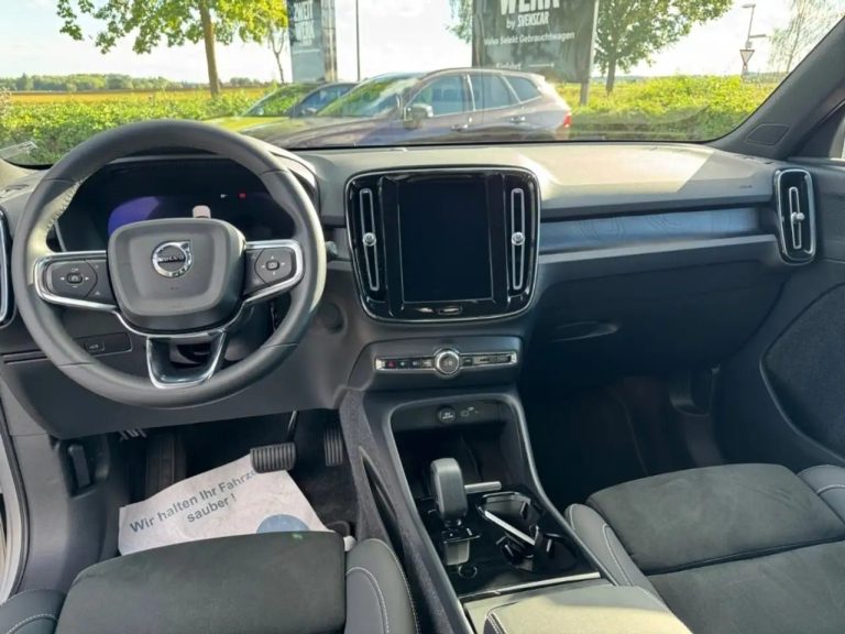 Volvo XC40 Recharge Single Motor Plus - photo 12