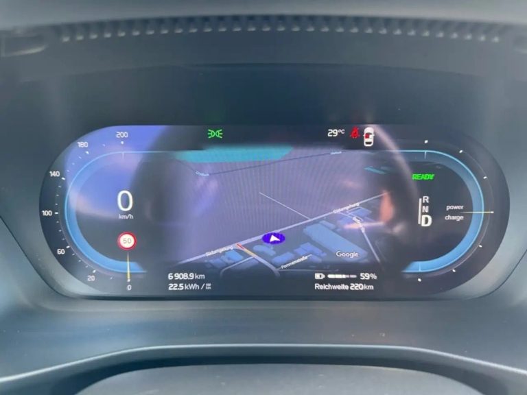 Volvo XC40 Recharge Single Motor Plus - photo 13