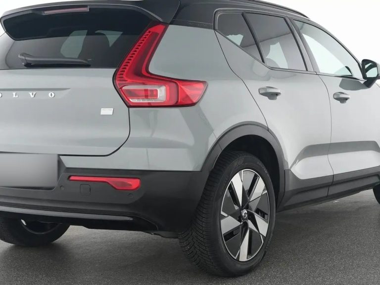 Volvo XC40 Recharge Extended Range Plus - photo 9