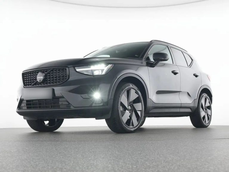 Volvo XC40 B3 Plus Black Edition