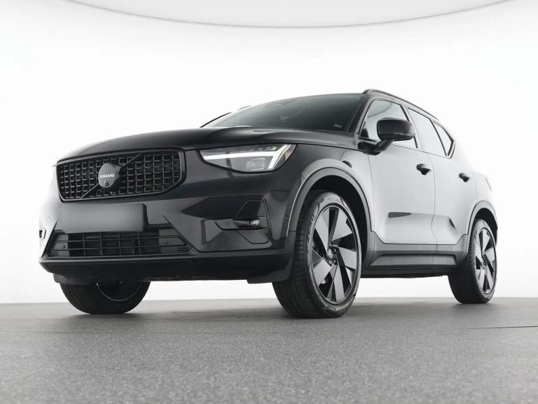 Volvo XC40 B3 Plus Black Edition