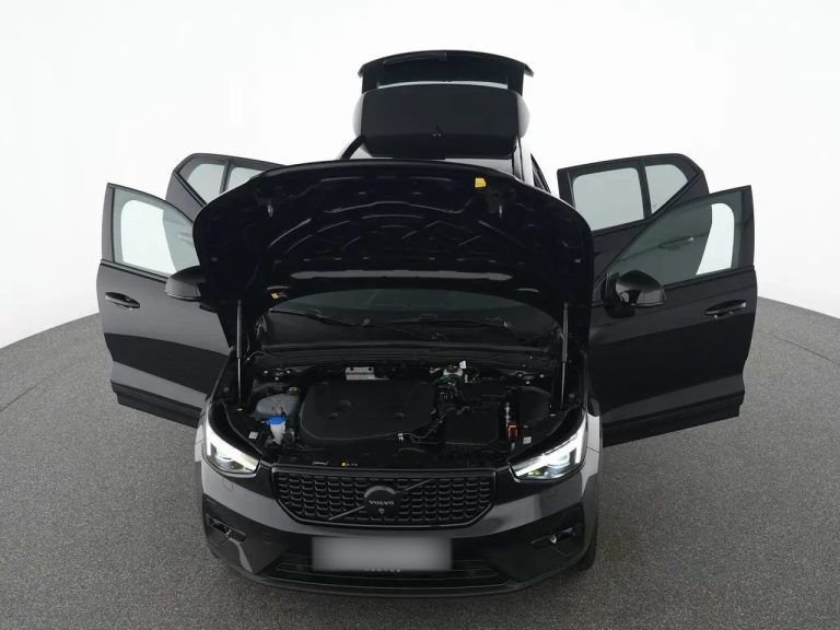 Volvo XC40 B3 Plus Black Edition - photo 13