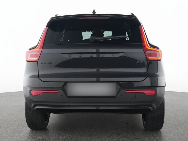 Volvo XC40 B3 Plus Black Edition - photo 15