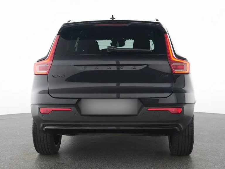 Volvo XC40 B3 Plus Black Edition - photo 16