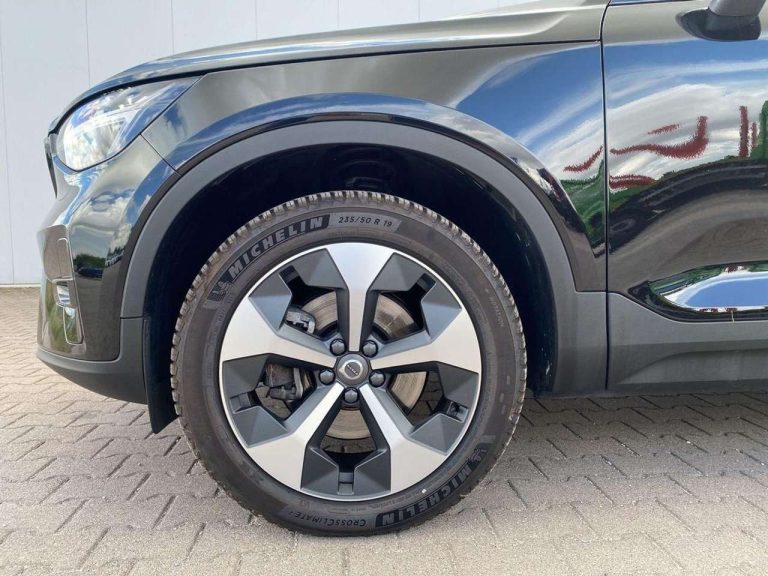 Volvo XC40 B3 Plus Dark - photo 16