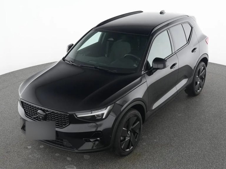 Volvo XC40 B3 Plus Black Edition - photo 17