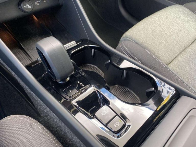 Volvo XC40 B3 Plus Dark - photo 17