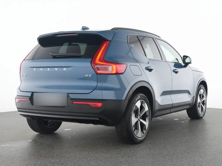 Volvo XC40 B3 Plus - photo 2