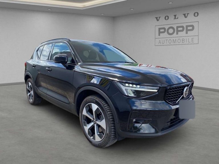 Volvo XC40 B3 Plus Dark - photo 2