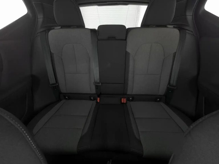 Volvo XC40 B3 Plus Black Edition - photo 5