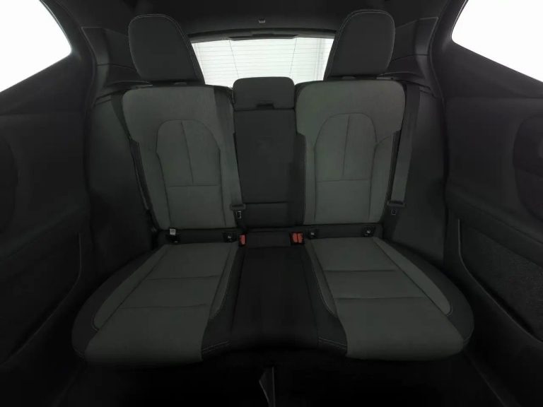 Volvo XC40 B3 Plus Black Edition - photo 5