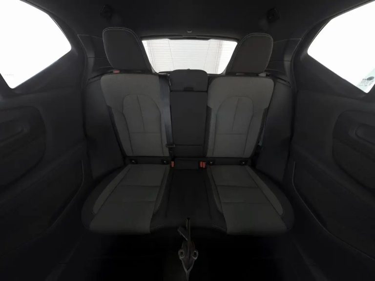 Volvo XC40 B3 Plus Black Edition - photo 5