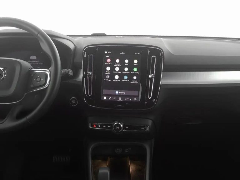 Volvo XC40 B3 Plus Black Edition - photo 6