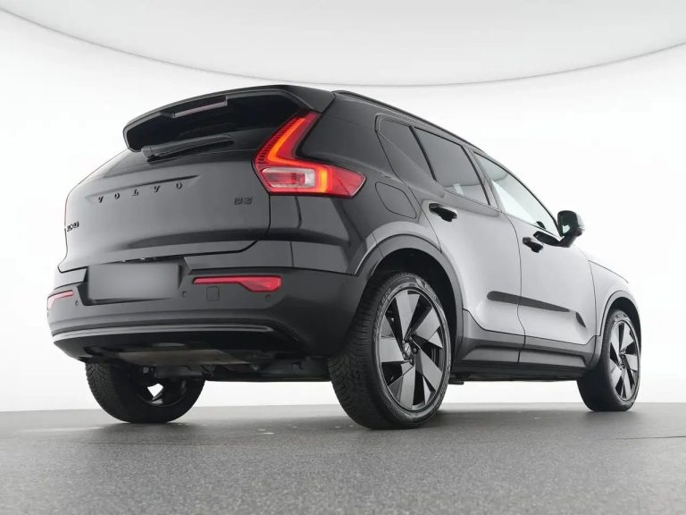Volvo XC40 B3 Plus Black Edition - photo 7