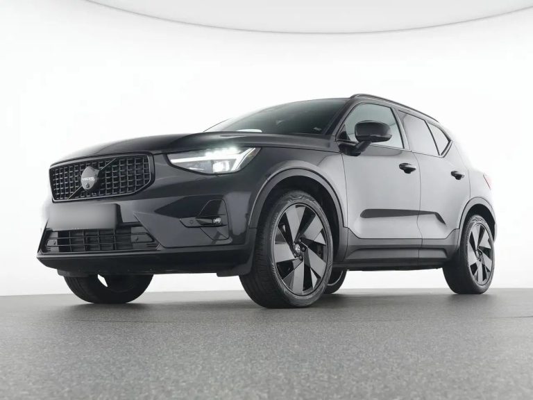 Volvo XC40 B3 Plus Black Edition - photo 7