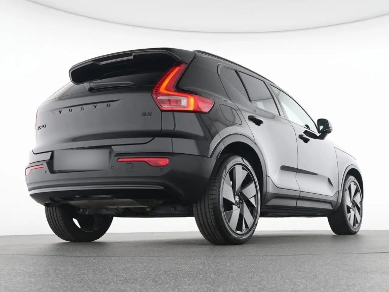 Volvo XC40 B3 Plus Black Edition - photo 7