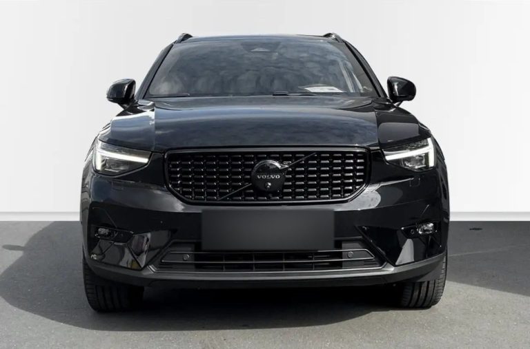 Volvo XC40 B3 Plus Black Edition - photo 8