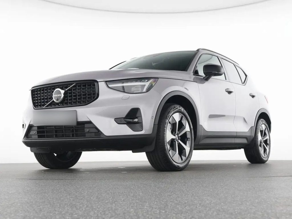 Volvo XC40 B3 Plus Dark