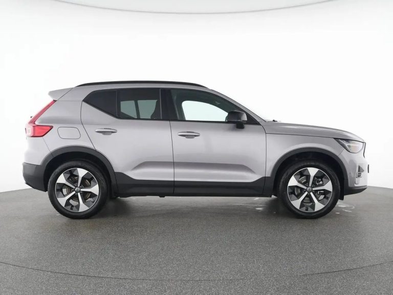 Volvo XC40 B3 Plus Dark - photo 11