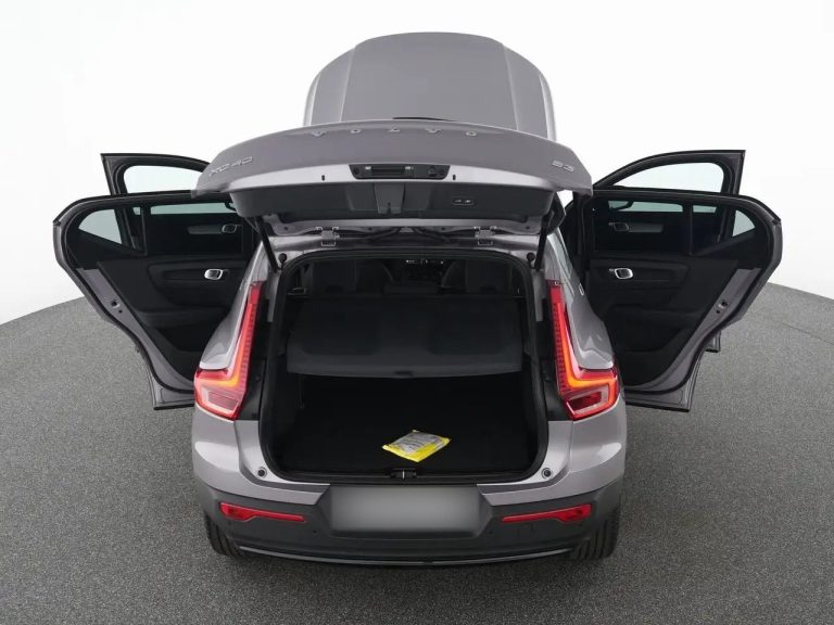 Volvo XC40 B3 Plus Dark - photo 13