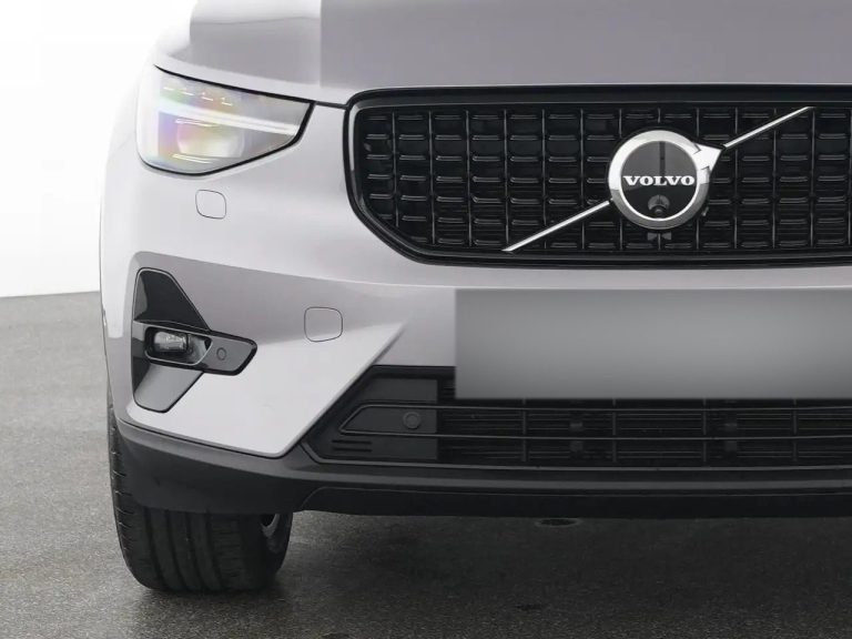 Volvo XC40 B3 Plus Dark - photo 16