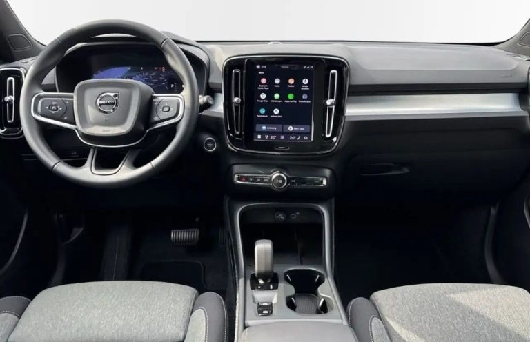Volvo XC40 B3 Core - photo 4