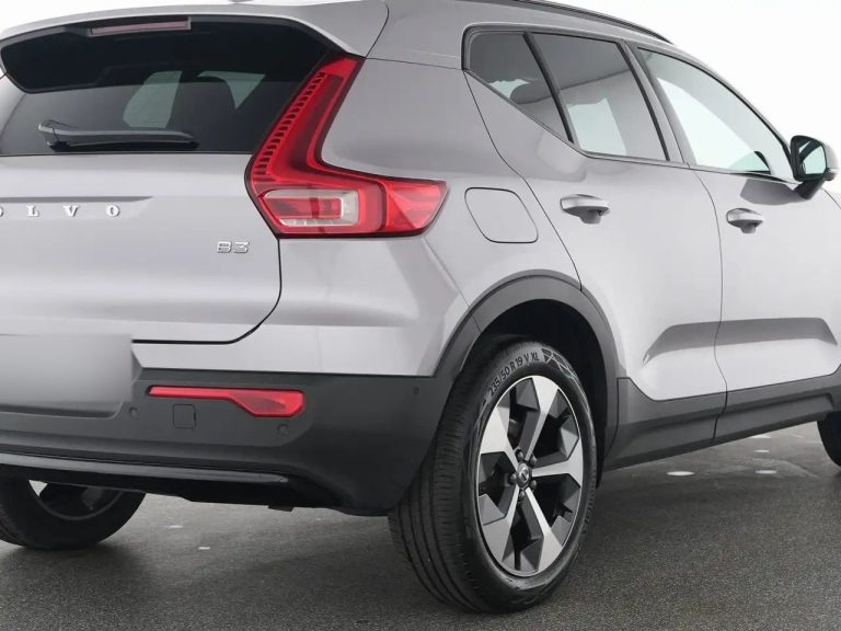 Volvo XC40 B3 Plus Dark - photo 9