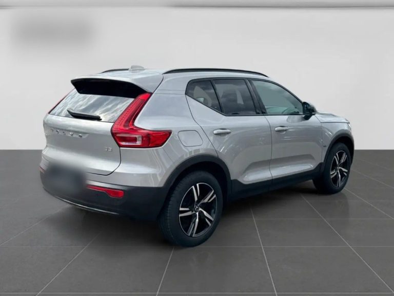 Volvo XC40 B3 Plus Dark - photo 5