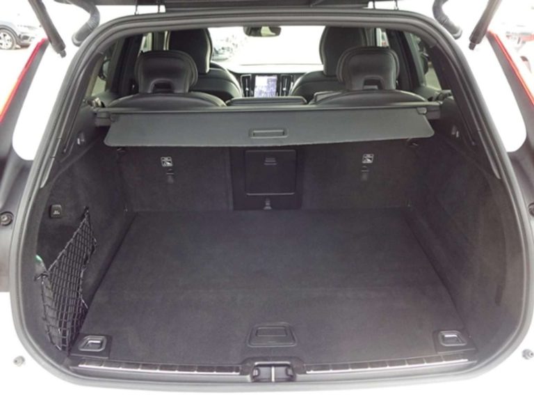 Volvo XC60 Recharge T6 AWD R-Design - photo 15