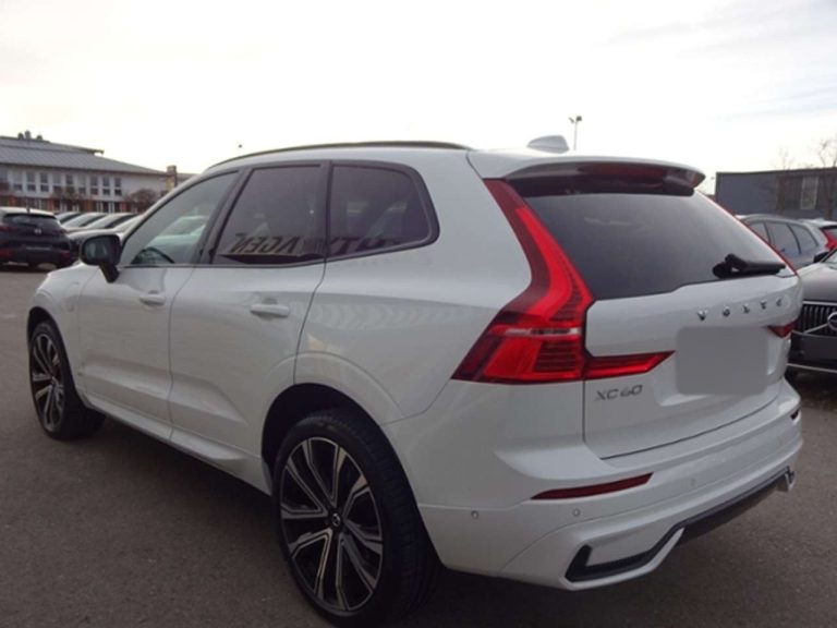 Volvo XC60 Recharge T6 AWD R-Design - photo 2