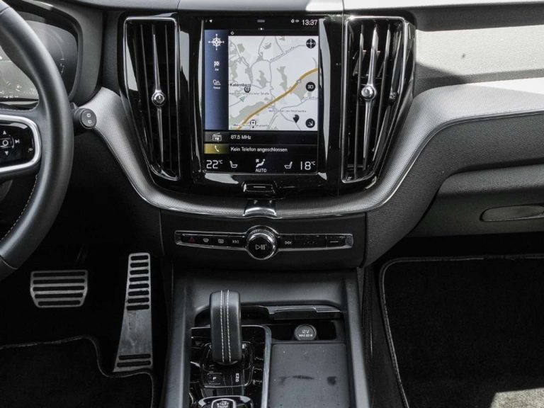Volvo XC60 T8 Recharge AWD R-Design - photo 7