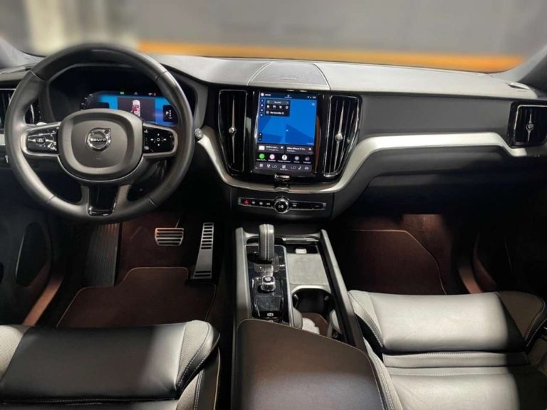Volvo XC60 B4 R-Design - photo 6