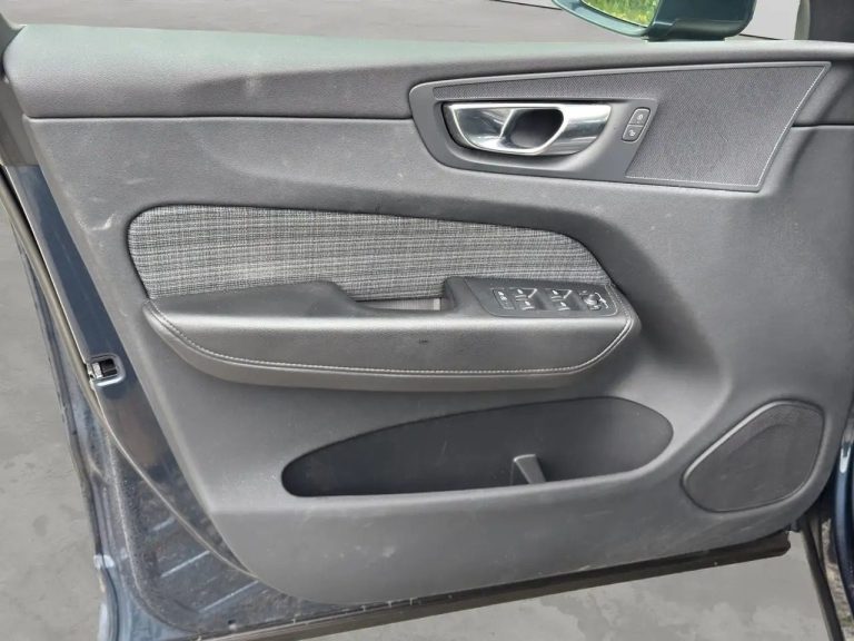 Volvo XC60 B4 Diesel Core - photo 10