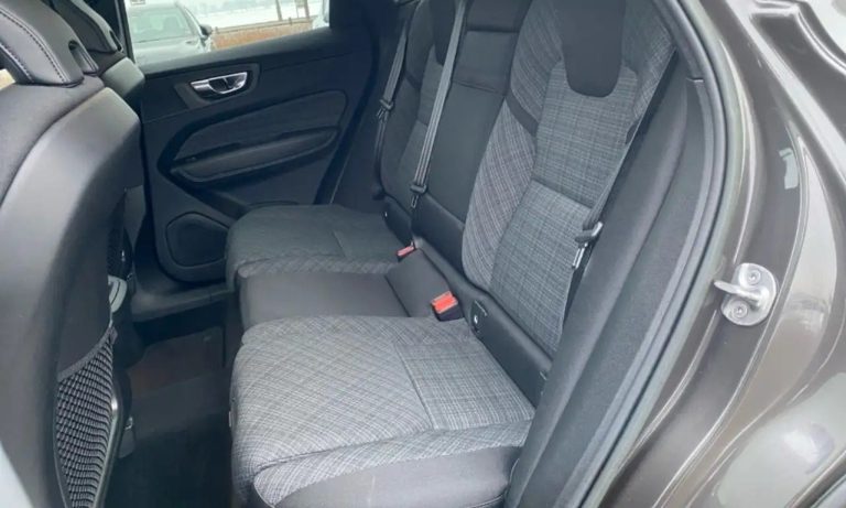 Volvo XC60 B4 AWD Core - photo 13