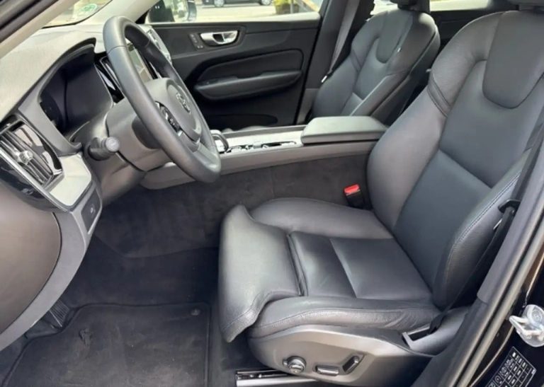 Volvo XC60 B4 Plus - photo 17